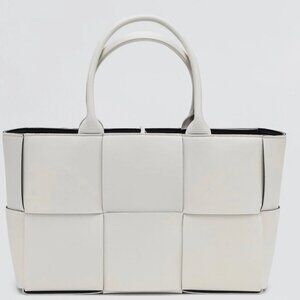 Bottega Veneta Arco Intrecciato Leather Tote Medium (NEW)